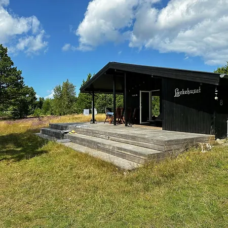 With Large Plot Near Family-friendly 別荘 Glesborg