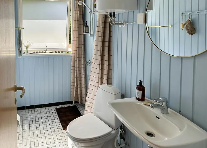 Casa vacanze With Large Plot Near Family-friendly *