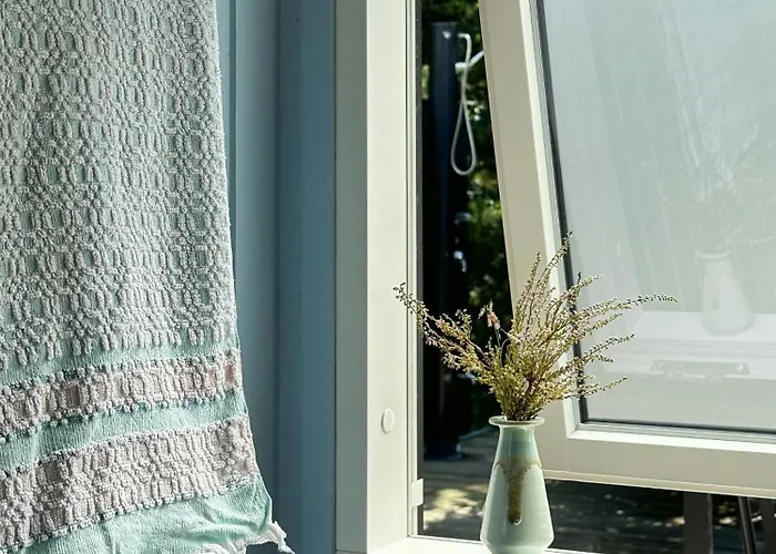 With Large Plot Near Family-friendly Casa vacanze