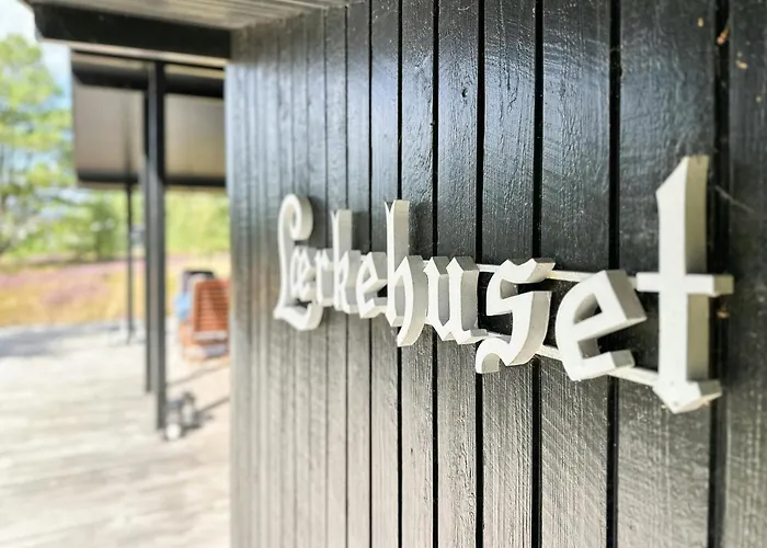 With Large Plot Near Family-friendly Casa vacanze Glesborg