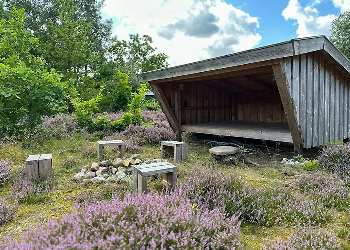 With Large Plot Near Family-friendly Casa vacanze Glesborg